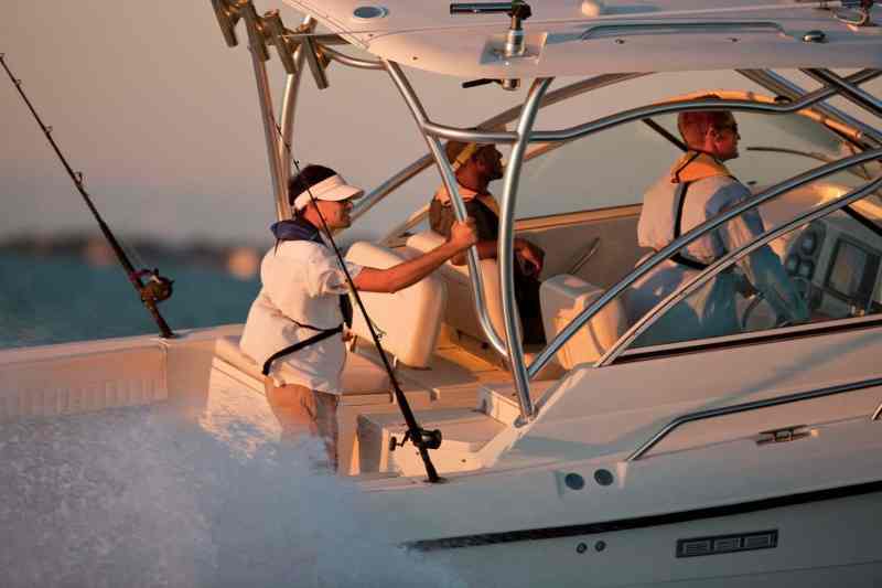 btgsafety0222-tmf_buddies_sailfish_03364_rgb Boaters on the water